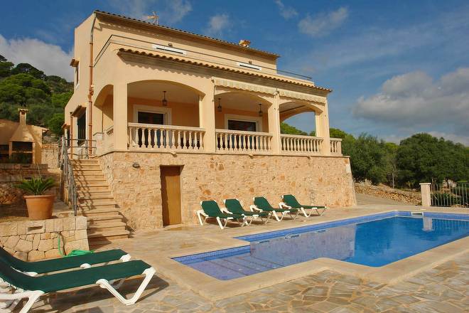 Finca Vela (f413) in S'Horta Foto 1